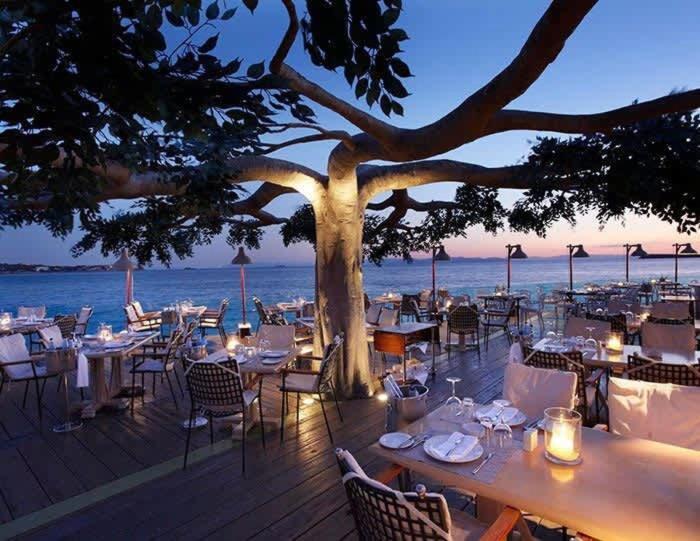Family Apt With Garden Next To The Sea Афины Экстерьер фото